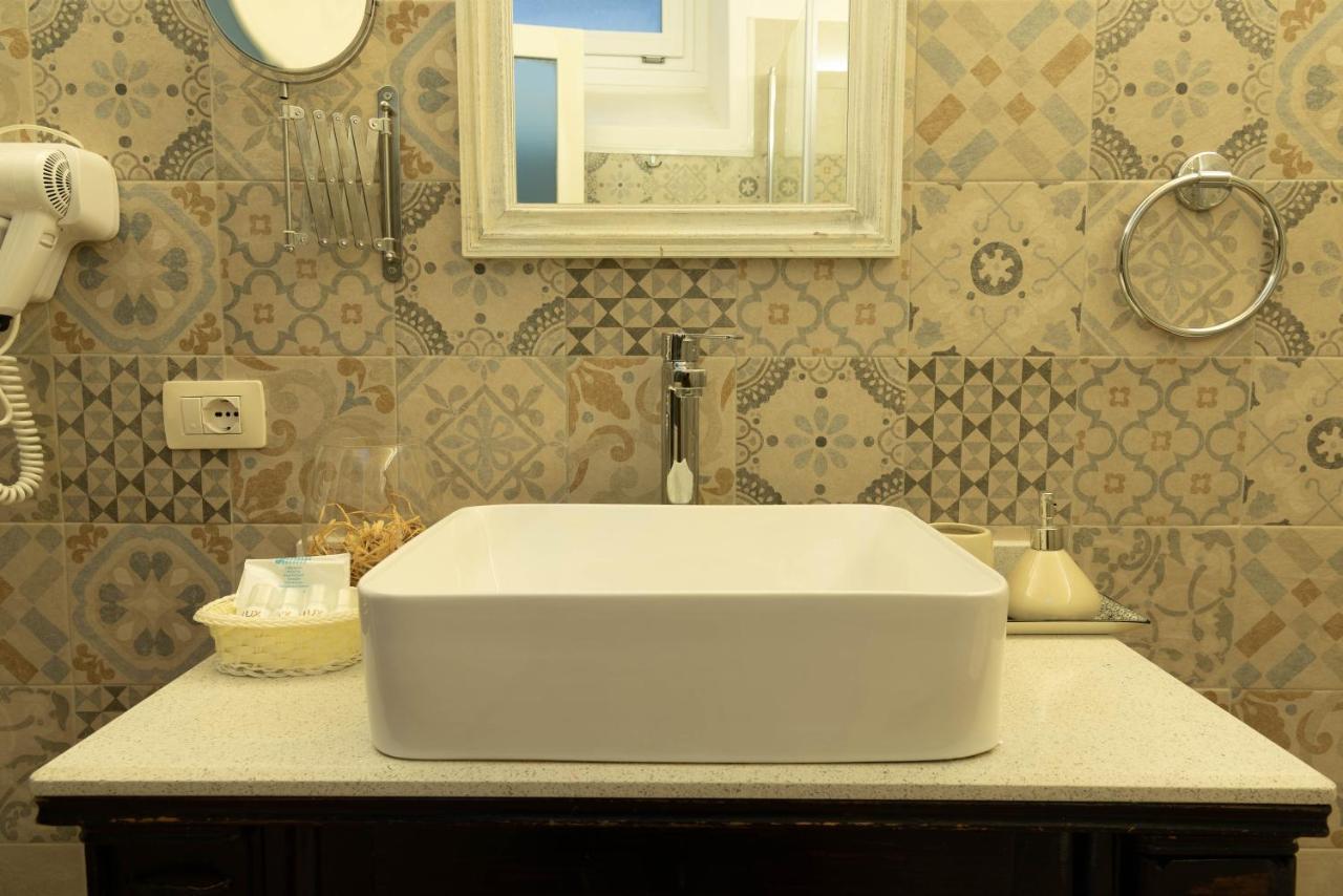 Cadelli Luxury Suite & Apartments レッチェ エクステリア 写真