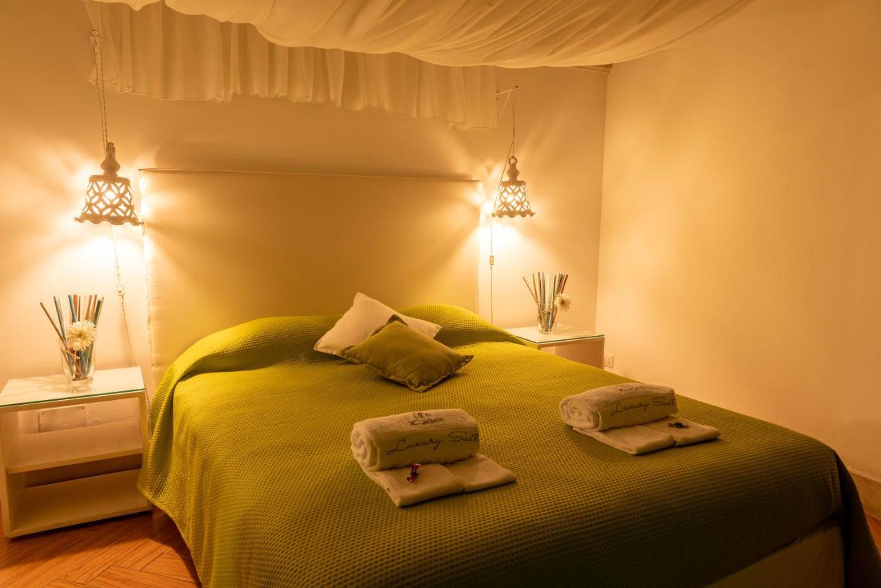 Cadelli Luxury Suite & Apartments レッチェ エクステリア 写真